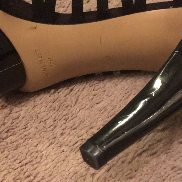 Black Nine West Heels - Picture 4 of 4